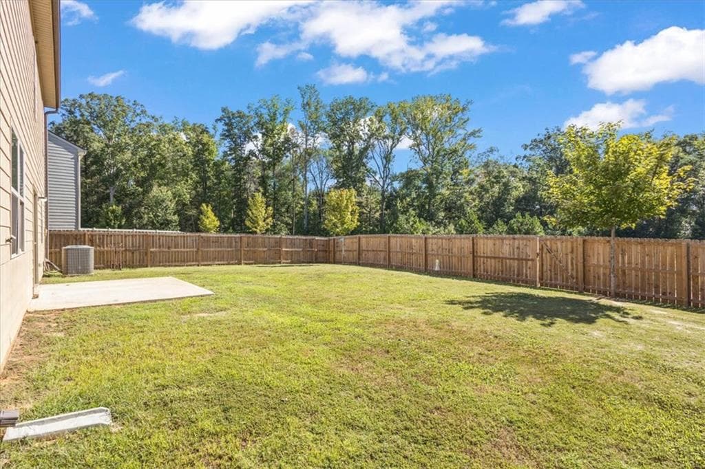 4 bedroom, 3 bathroom, 2,232 sq ft single family residence for sale at 133 Cranapple Lane, Mcdonough, GA 30253 — photo 7