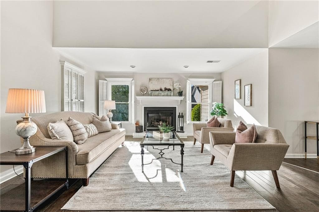 3 bedroom, 3 bathroom, 2,270 sq ft single family residence for sale at 15 Ashleigh Terrace, Marietta, GA 30062 — photo 7