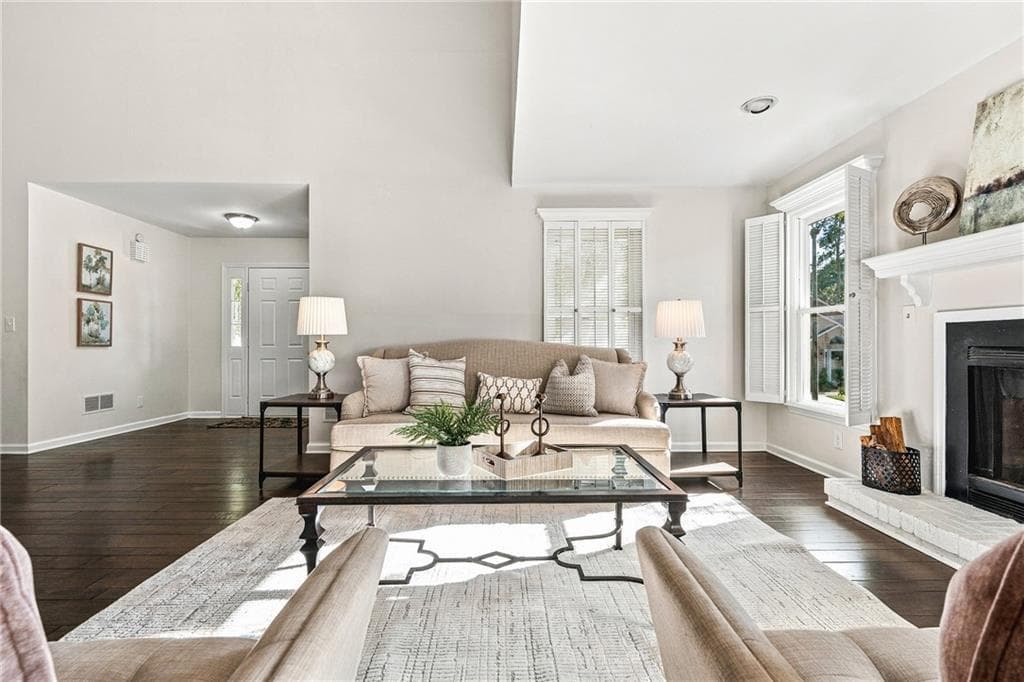 3 bedroom, 3 bathroom, 2,270 sq ft single family residence for sale at 15 Ashleigh Terrace, Marietta, GA 30062 — photo 8