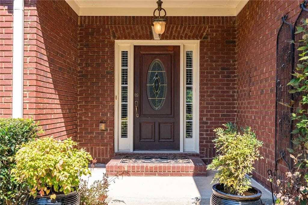 6 bedroom, 6 bathroom, 5,612 sq ft single family residence for sale at 2768 Clearwater Springs Drive, Buford, GA 30519 — photo 4