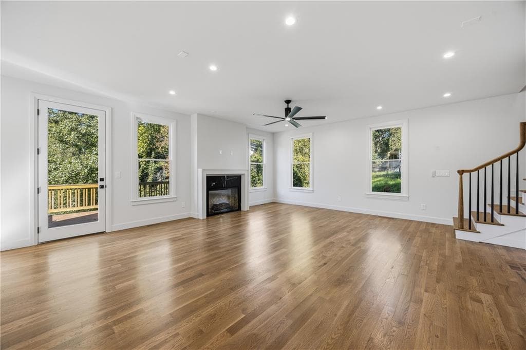 5 bedroom, 5 bathroom, 3,400 sq ft single family residence for sale at 3156 Zion Street, Scottdale, GA 30079 — photo 4
