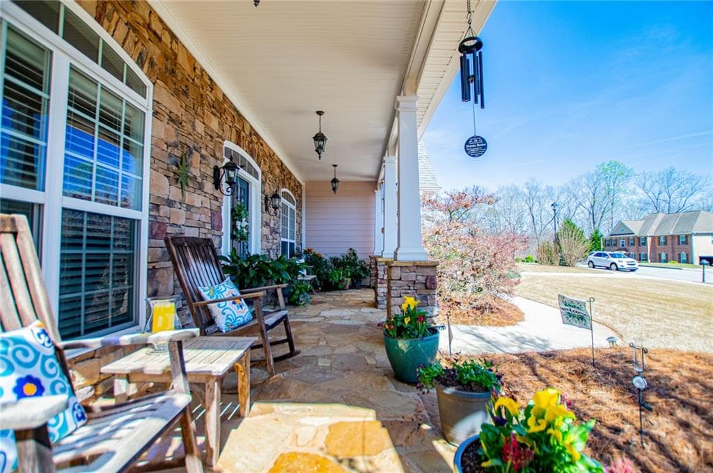 4 bedroom, 4 bathroom, 5,750 sq ft single family residence for sale at 6170 Hedgestone Way, Douglasville, GA 30135 — photo 6