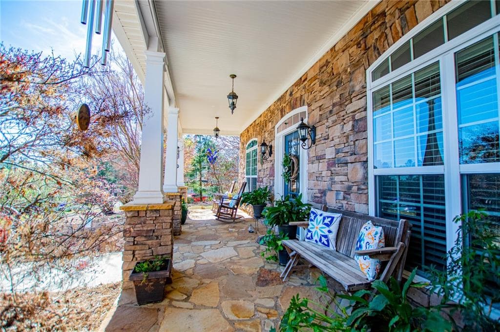 4 bedroom, 4 bathroom, 5,750 sq ft single family residence for sale at 6170 Hedgestone Way, Douglasville, GA 30135 — photo 7