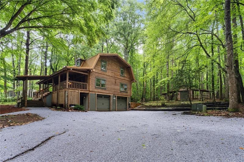 2 bedroom, 2 bathroom, 1,847 sq ft single family residence for sale at 61 Lake Coweta Trail, Newnan, GA 30263 — photo 4