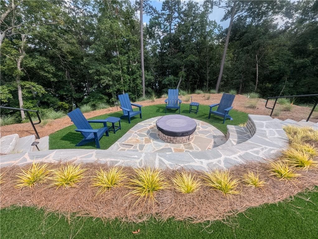 3 bedroom, 2 bathroom, 2,125 sq ft single family residence for sale at 2029 Ripple Park Bend, Canton, GA 30114 — photo 6