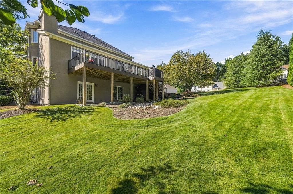 6 bedroom, 5 bathroom, 5,822 sq ft single family residence for sale at 4011 Bramble Court, Marietta, GA 30062 — photo 7