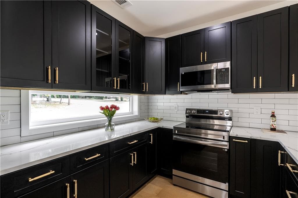 3 bedroom, 4 bathroom, 1,780 sq ft single family residence for sale at 5109 Cherry Street, Forest Park, GA 30297 — photo 5