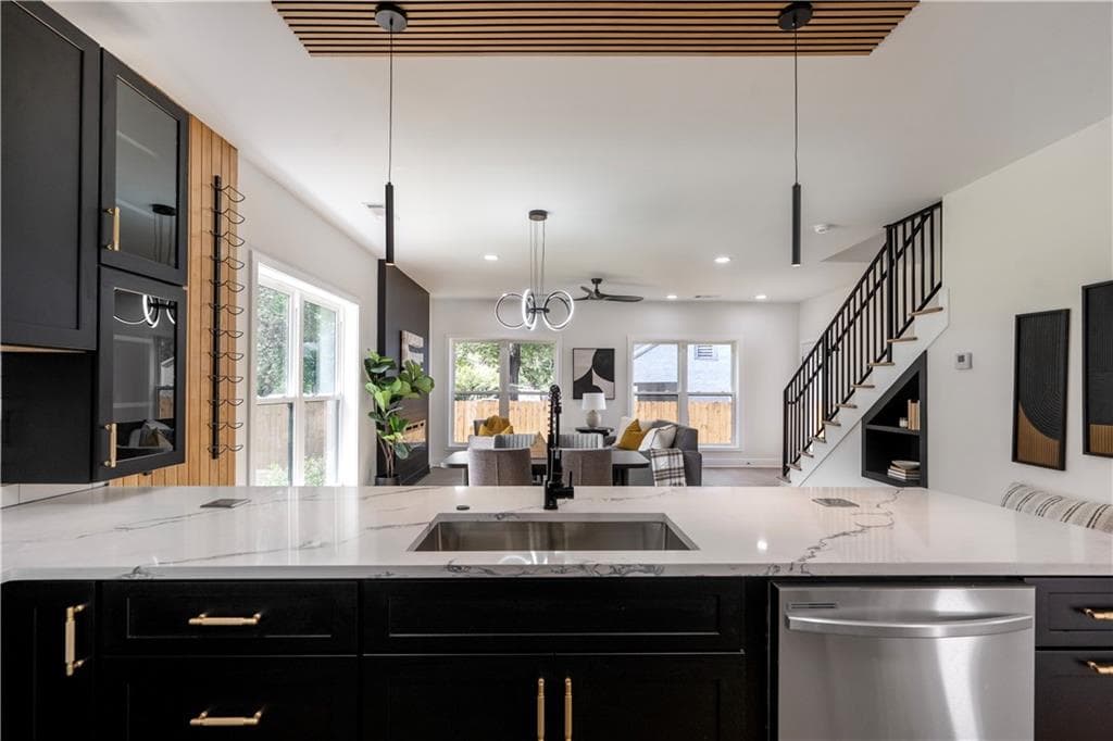 3 bedroom, 4 bathroom, 1,780 sq ft single family residence for sale at 5109 Cherry Street, Forest Park, GA 30297 — photo 7
