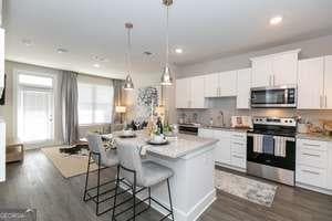 2 bedroom, 2 bathroom, 1,055 sq ft apartment for rent at 2375 Main Street 302, Duluth, GA 30097 for $2,300 a month — photo 2
