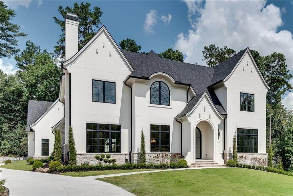 5 bedroom, 7 bathroom, 8,316 sq ft single family residence for sale at 130 Bridge Way, Alpharetta, GA 30005 — photo 4