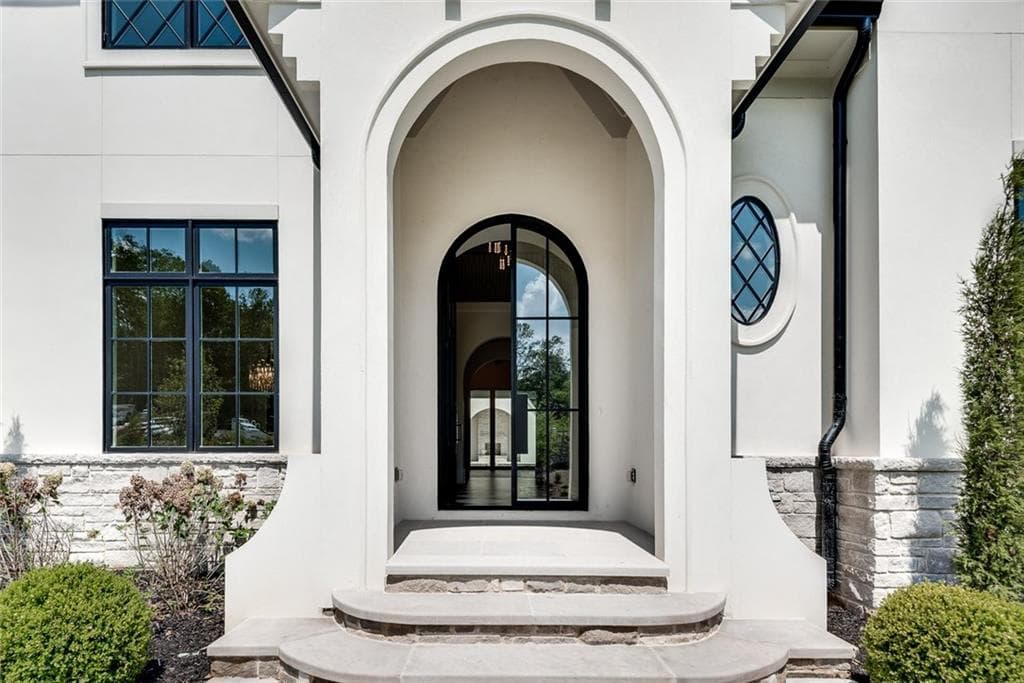 5 bedroom, 7 bathroom, 8,316 sq ft single family residence for sale at 130 Bridge Way, Alpharetta, GA 30005 — photo 7
