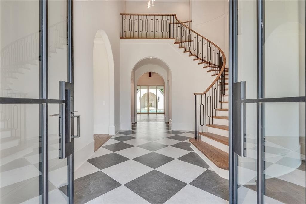 5 bedroom, 7 bathroom, 8,316 sq ft single family residence for sale at 130 Bridge Way, Alpharetta, GA 30005 — photo 9