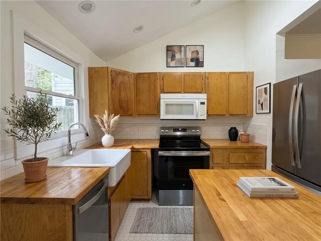 4 bedroom, 2 bathroom, 1,836 sq ft single family residence for sale at 99 Ormond Street, Atlanta, GA 30315 — photo 8