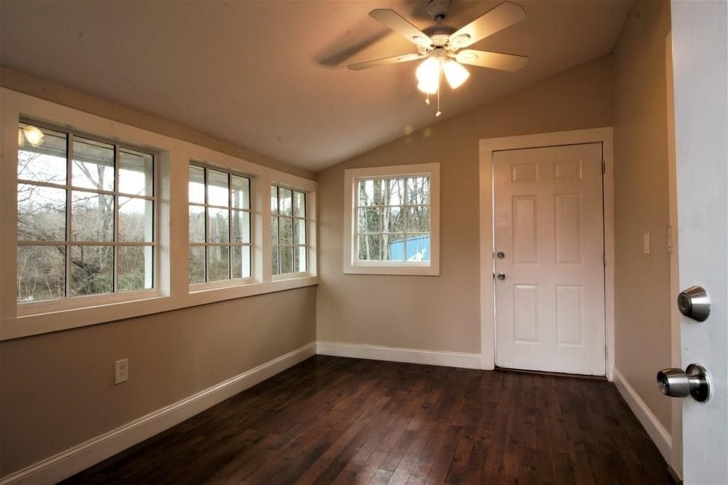 2 bedroom, 2 bathroom, 1,596 sq ft single family residence for sale at 2191 Palm Street, Canton, GA 30115 — photo 3