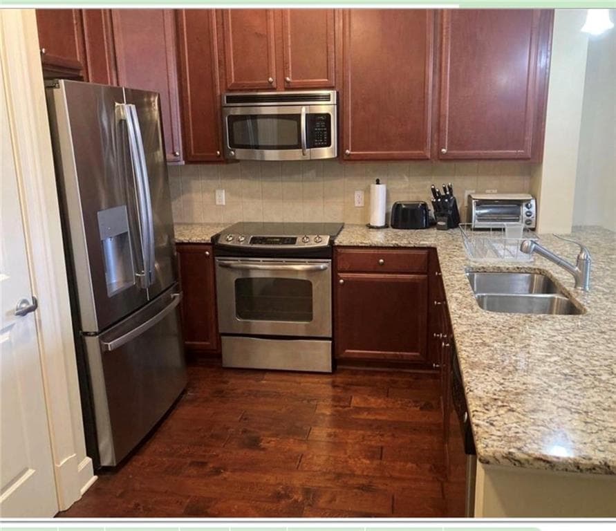 1 bedroom, 1 bathroom, 850 sq ft condominium for sale at 200 River Vista Drive 716, Sandy Springs, GA 30339 — photo 6