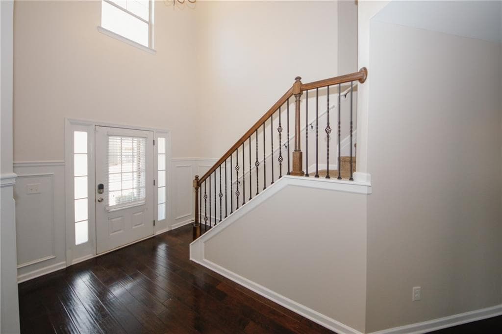 5 bedroom, 3 bathroom, 3,150 sq ft single family residence for sale at 6237 Old Kingston Drive, Atlanta, GA 30331 — photo 2