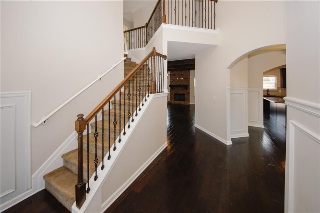 5 bedroom, 3 bathroom, 3,150 sq ft single family residence for sale at 6237 Old Kingston Drive, Atlanta, GA 30331 — photo 3