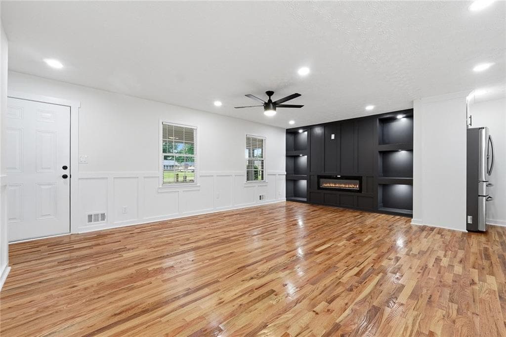 5 bedroom, 3 bathroom, 2,584 sq ft single family residence for sale at 2738 Odum Street, Snellville, GA 30078 — photo 5