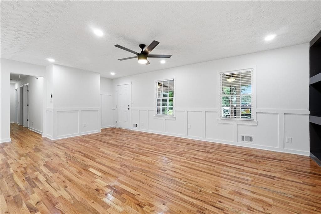 5 bedroom, 3 bathroom, 2,584 sq ft single family residence for sale at 2738 Odum Street, Snellville, GA 30078 — photo 9