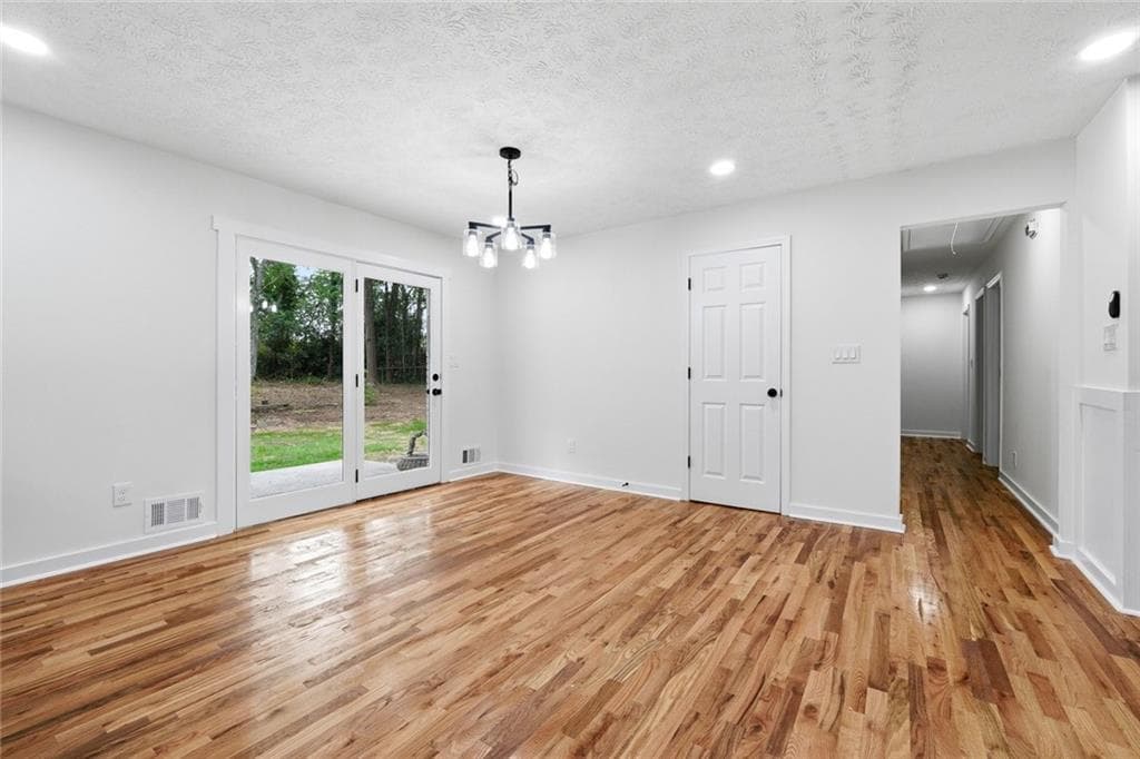 5 bedroom, 3 bathroom, 2,584 sq ft single family residence for sale at 2738 Odum Street, Snellville, GA 30078 — photo 10