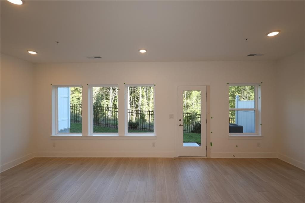 3 bedroom, 3 bathroom, 1,910 sq ft townhouse for sale at 430 Laurelwood Lane, Canton, GA 30114 — photo 10