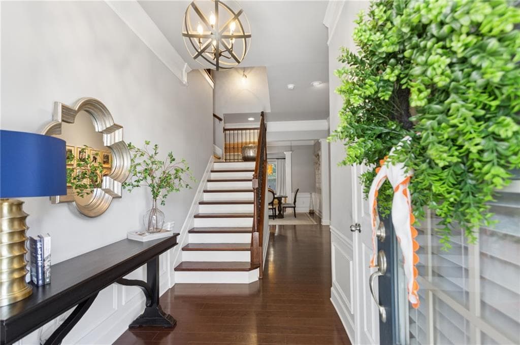 3 bedroom, 4 bathroom, 2,676 sq ft townhouse for sale at 2487 Norwood Drive, Smyrna, GA 30080 — photo 3