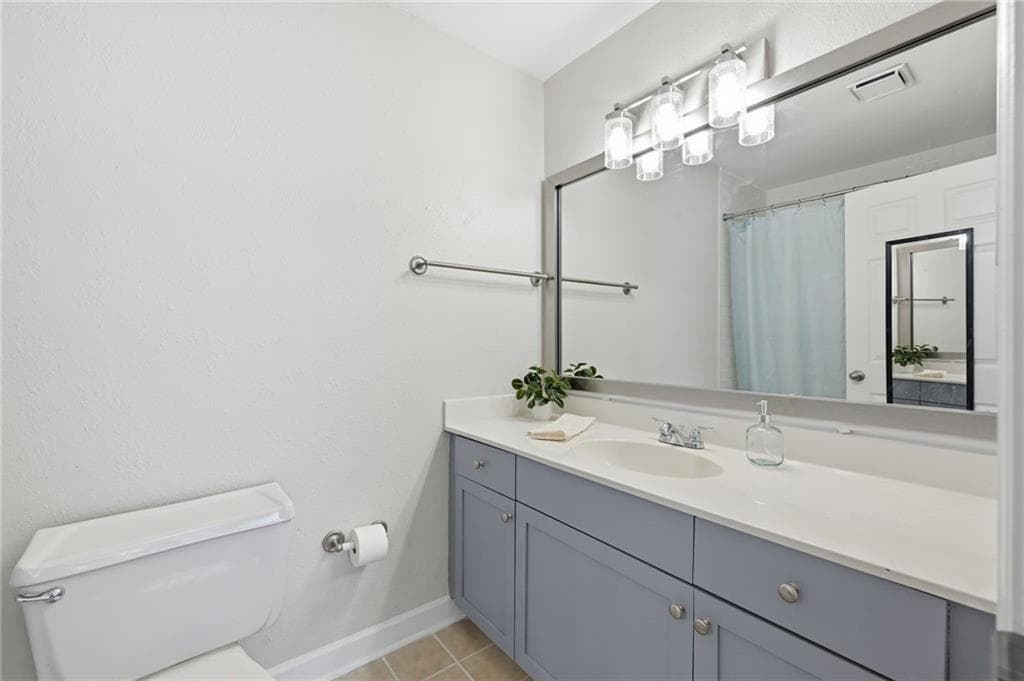 1 bedroom, 1 bathroom, 720 sq ft condominium for sale at 2657 Lenox Road 113, Atlanta, GA 30324 — photo 8