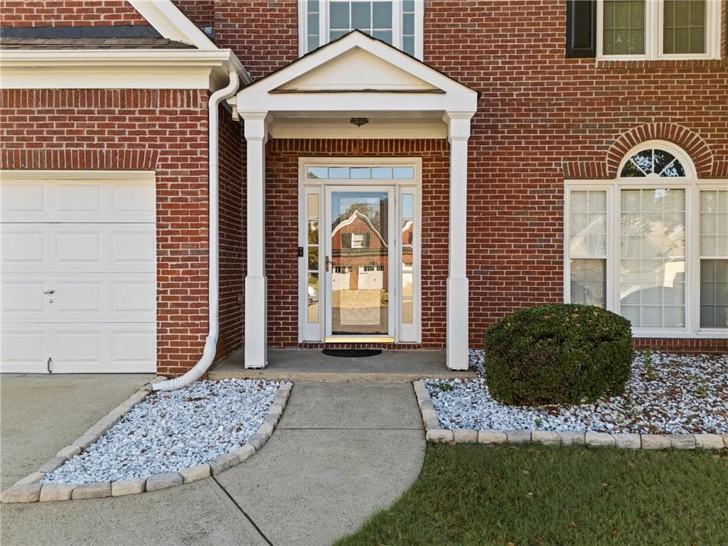4 bedroom, 3 bathroom, 2,879 sq ft single family residence for sale at 2212 Snug Harbor, Marietta, GA 30066 — photo 3