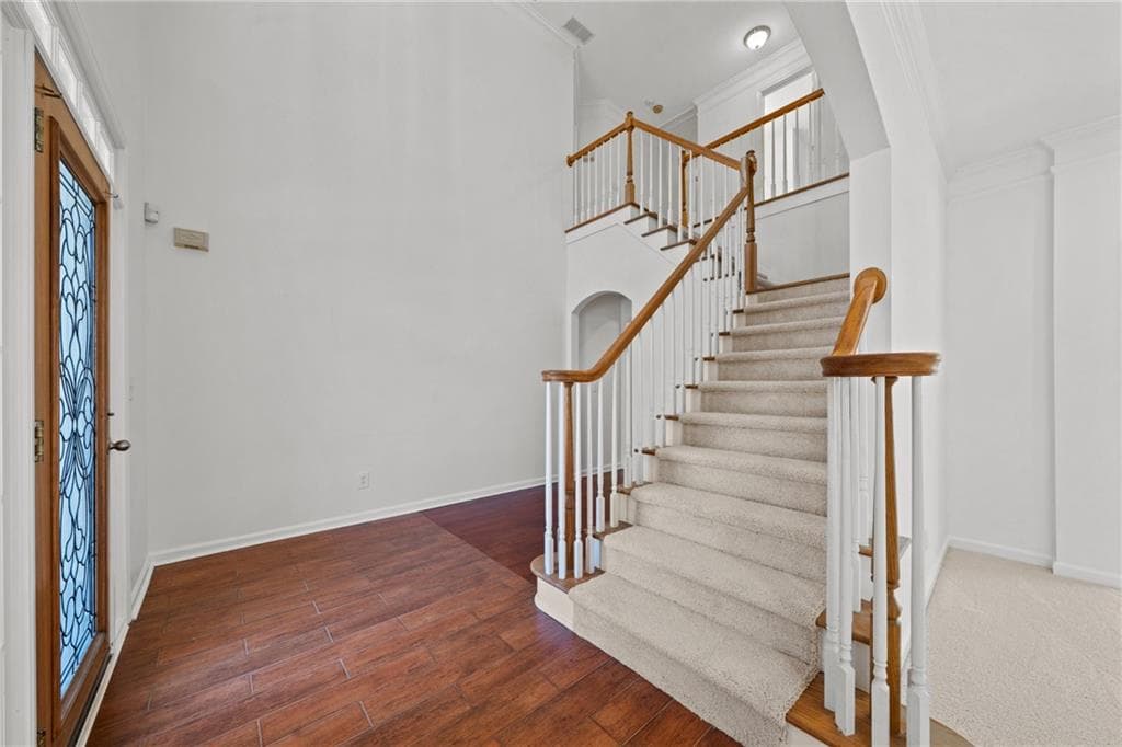 4 bedroom, 3 bathroom, 2,879 sq ft single family residence for sale at 2212 Snug Harbor, Marietta, GA 30066 — photo 5