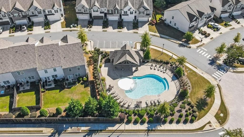 3 bedroom, 3 bathroom, 1,925 sq ft townhouse for sale at 815 Upper Dove Court, Woodstock, GA 30188 — photo 3