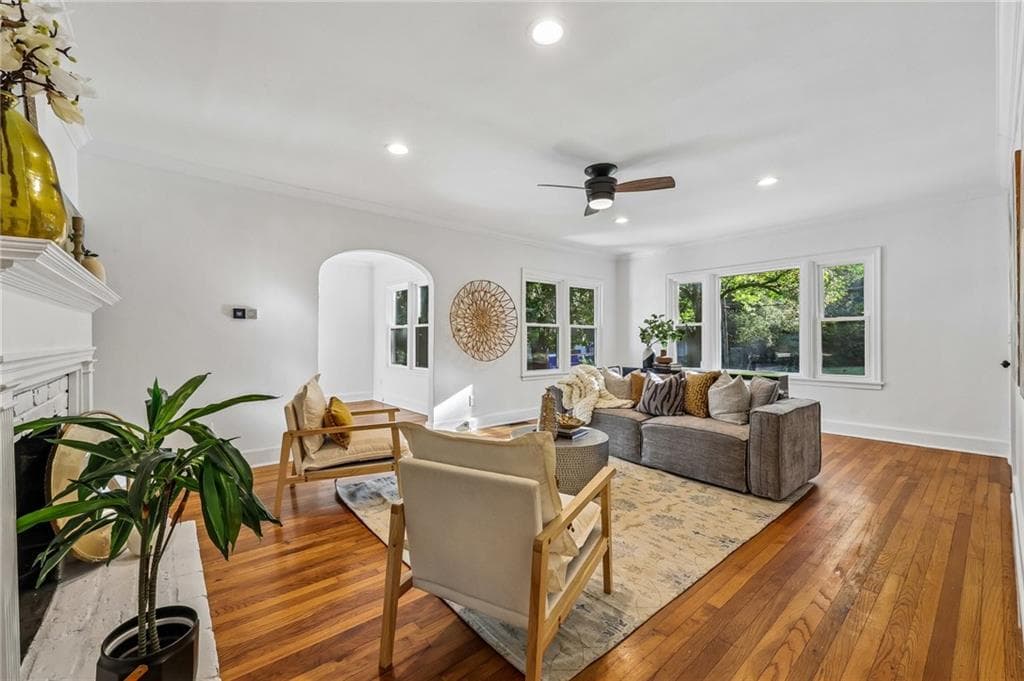 3 bedroom, 2 bathroom, 1,673 sq ft single family residence for sale at 1173 Forrest Boulevard, Decatur, GA 30030 — photo 4