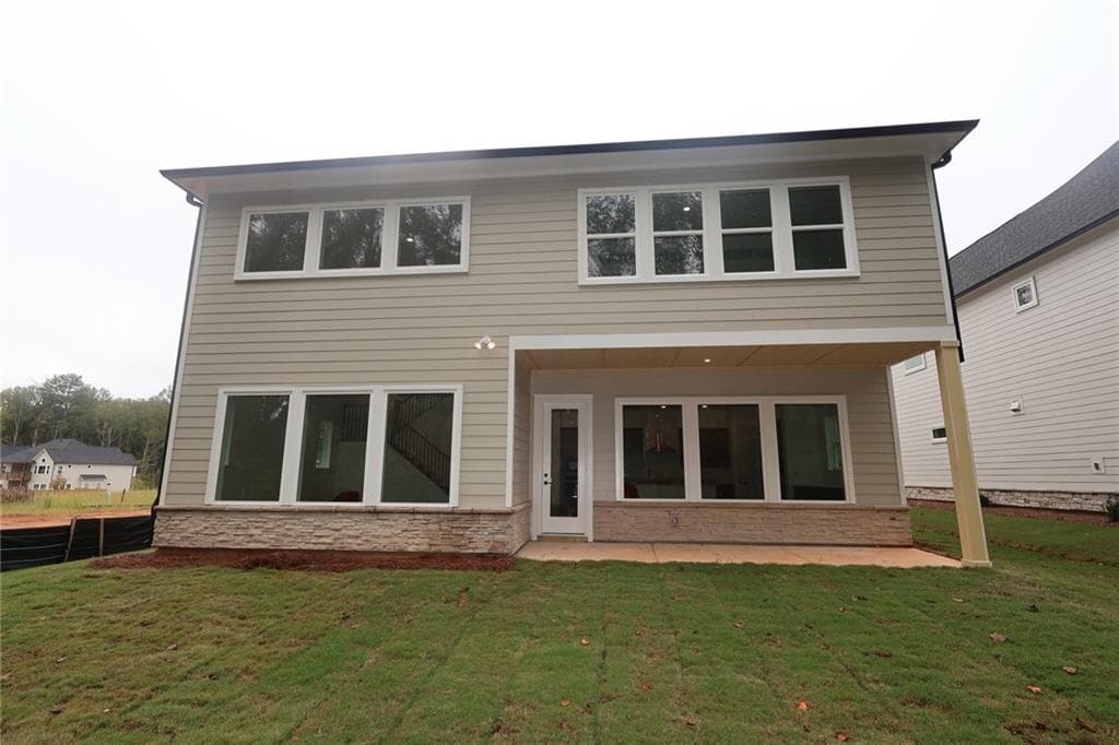 5 bedroom, 5 bathroom, 3,144 sq ft single family residence for sale at 4555 Beechnut Circle, Cumming, GA 30028 — photo 2