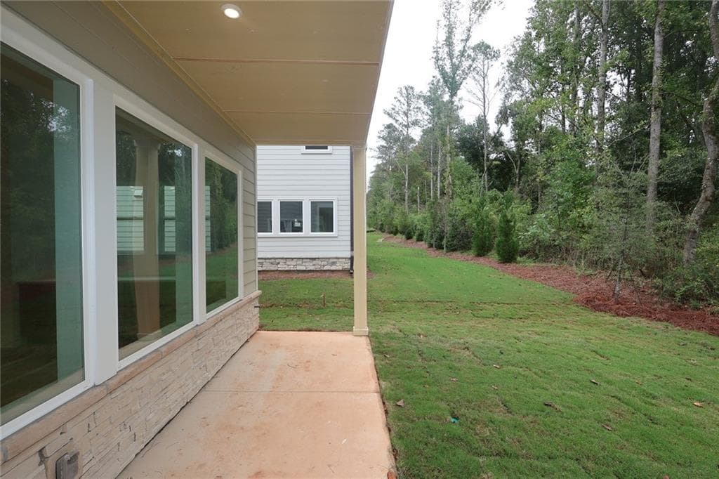 5 bedroom, 5 bathroom, 3,144 sq ft single family residence for sale at 4555 Beechnut Circle, Cumming, GA 30028 — photo 5