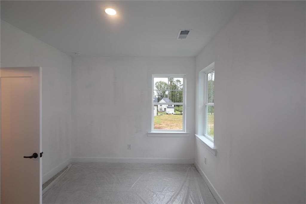 5 bedroom, 5 bathroom, 3,144 sq ft single family residence for sale at 4555 Beechnut Circle, Cumming, GA 30028 — photo 9