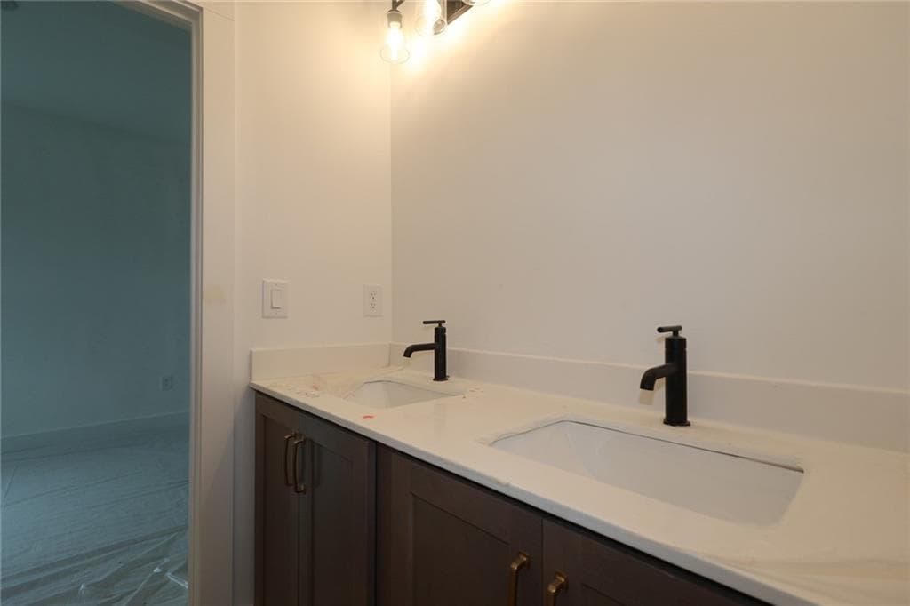 5 bedroom, 5 bathroom, 3,144 sq ft single family residence for sale at 4555 Beechnut Circle, Cumming, GA 30028 — photo 10