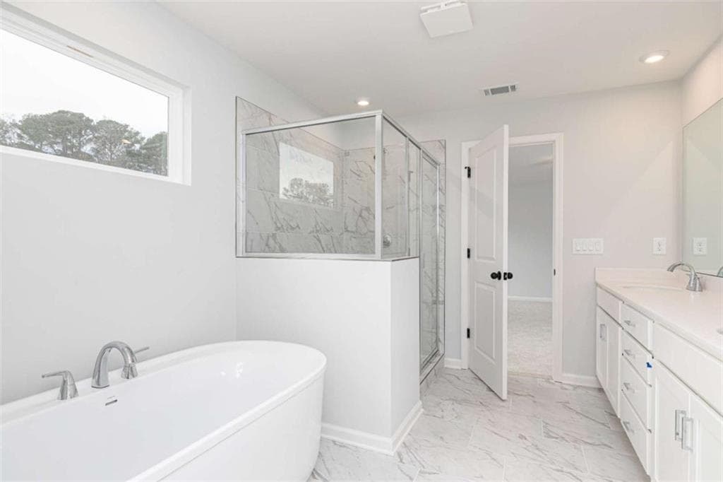 4 bedroom, 3 bathroom, 2,729 sq ft single family residence for sale at 161 Chattahoochee Circle, Locust Grove, GA 30248 — photo 5