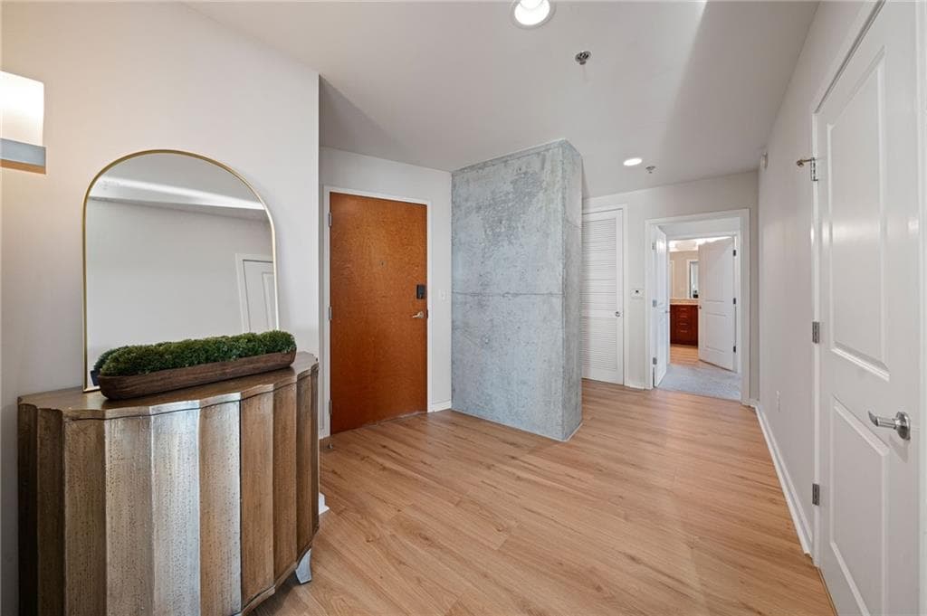 2 bedroom, 2 bathroom, 1,743 sq ft condominium for sale at 361 17th Street 2223, Atlanta, GA 30363 — photo 6
