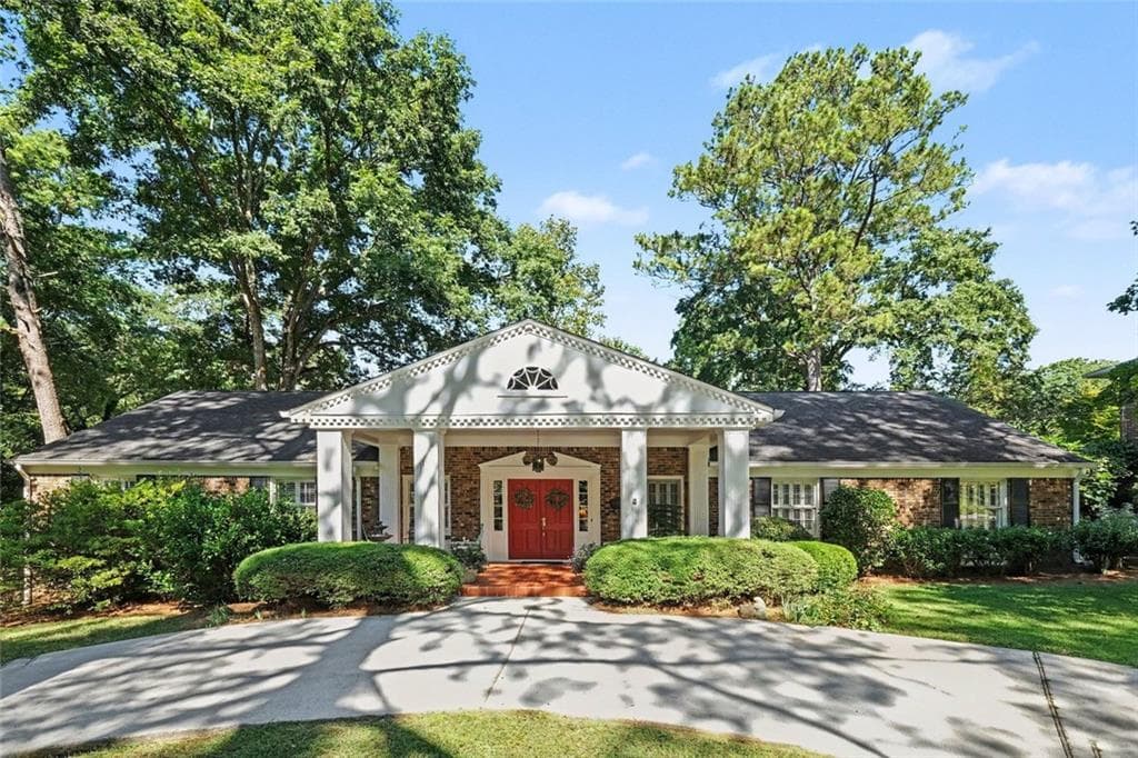 3 bedroom, 2 bathroom, 3,040 sq ft single family residence for sale at 2 Lakeshore Plaza, Avondale Estates, GA 30002