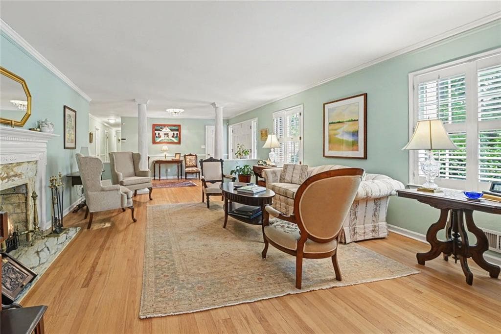 3 bedroom, 2 bathroom, 3,040 sq ft single family residence for sale at 2 Lakeshore Plaza, Avondale Estates, GA 30002 — photo 2