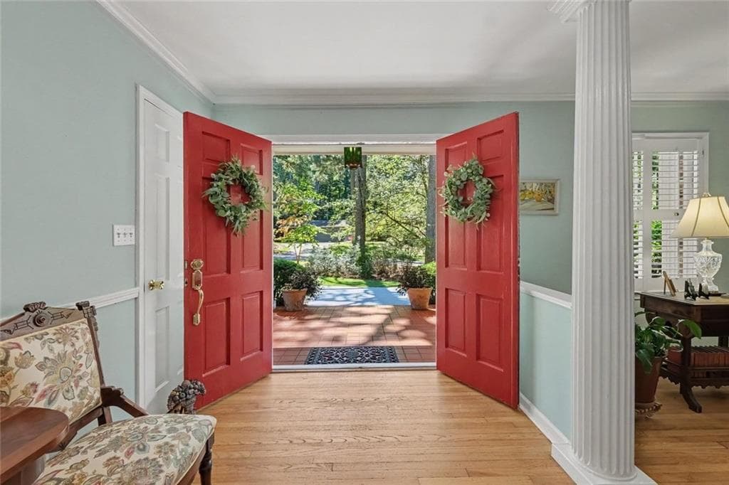 3 bedroom, 2 bathroom, 3,040 sq ft single family residence for sale at 2 Lakeshore Plaza, Avondale Estates, GA 30002 — photo 8