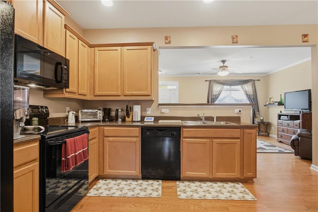 3 bedroom, 3 bathroom, 1,563 sq ft townhouse for sale at 534 Ridge View Crossing, Woodstock, GA 30188 — photo 7