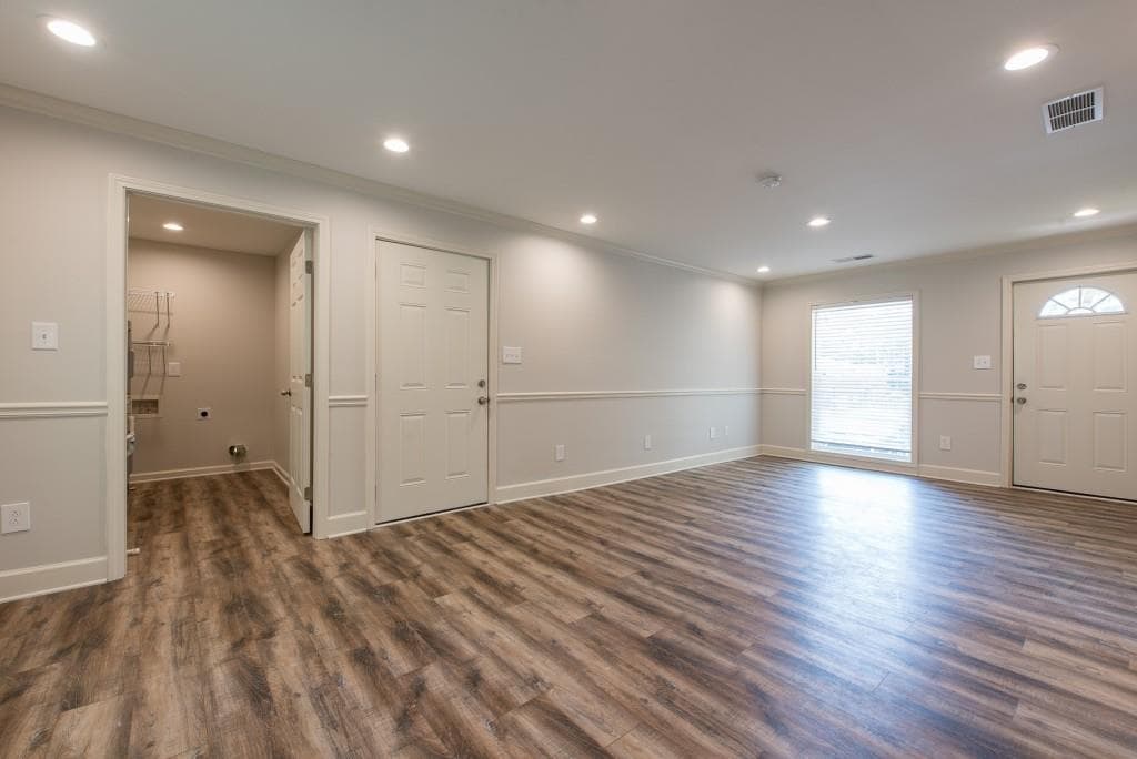 3 bedroom, 2 bathroom, 875 sq ft single family residence for rent at 455 Bolton Road, Atlanta, GA 30331 for $1,395 a month — photo 5