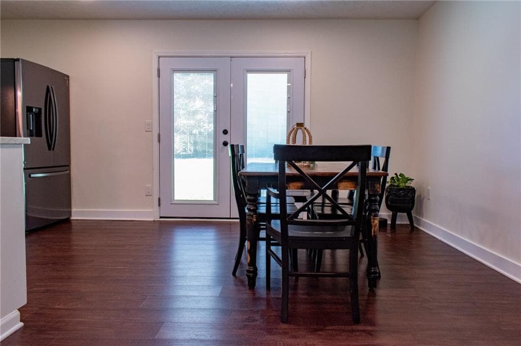 3 bedroom, 2 bathroom, 1,204 sq ft single family residence for sale at 1077 Sawgrass Court, Lilburn, GA 30047 — photo 8