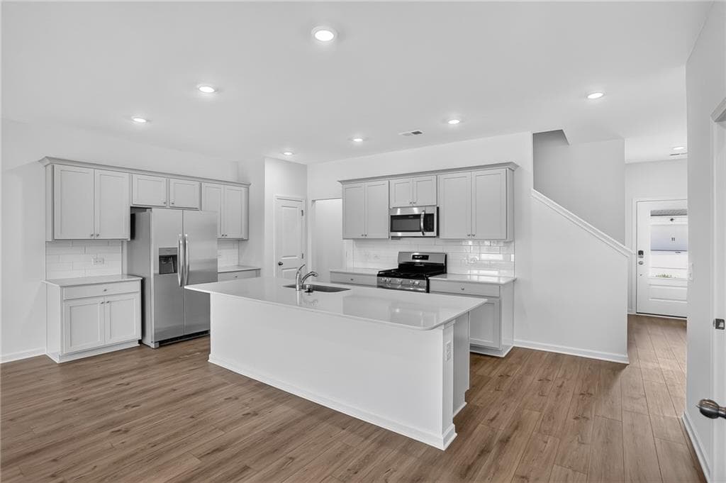 3 bedroom, 3 bathroom, 1,831 sq ft townhouse for sale at 3052 Humdala Place 230, Buford, GA 30519 — photo 6