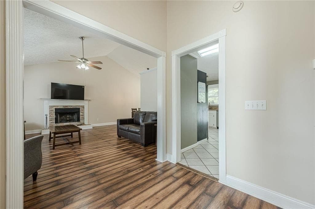 3 bedroom, 2 bathroom, 1,704 sq ft single family residence for sale at 391 Pinewood Place, Dahlonega, GA 30533 — photo 5