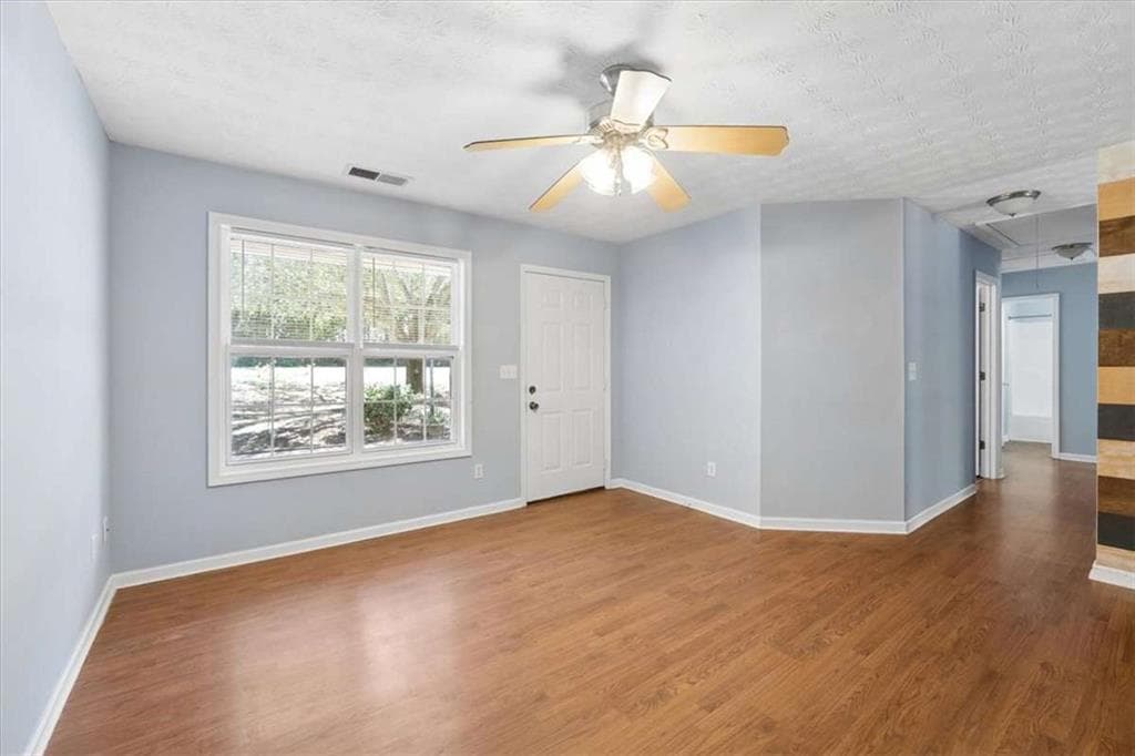 3 bedroom, 2 bathroom, 1,328 sq ft single family residence for sale at 1038 Little River Road, Social Circle, GA 30025 — photo 6