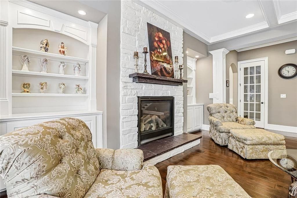6 bedroom, 6 bathroom, 6,809 sq ft single family residence for sale at 3775 Jodeco Circle, Cumming, GA 30040 — photo 9