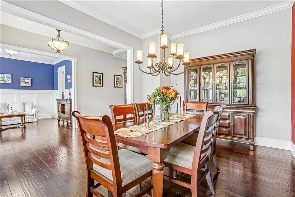 6 bedroom, 6 bathroom, 6,809 sq ft single family residence for sale at 3775 Jodeco Circle, Cumming, GA 30040 — photo 10