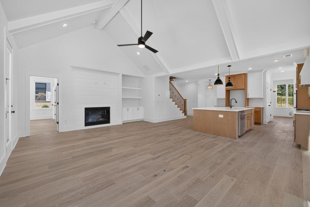4 bedroom, 5 bathroom, 3,034 sq ft single family residence for sale at 5595 Meadowstone Walk, Kennesaw, GA 30152 — photo 8