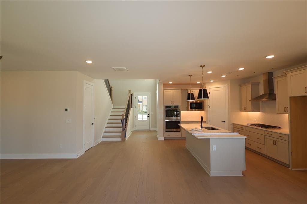 5 bedroom, 3 bathroom, 5,632 sq ft single family residence for sale at 2249 Ellis Mountain Drive, Marietta, GA 30064 — photo 7